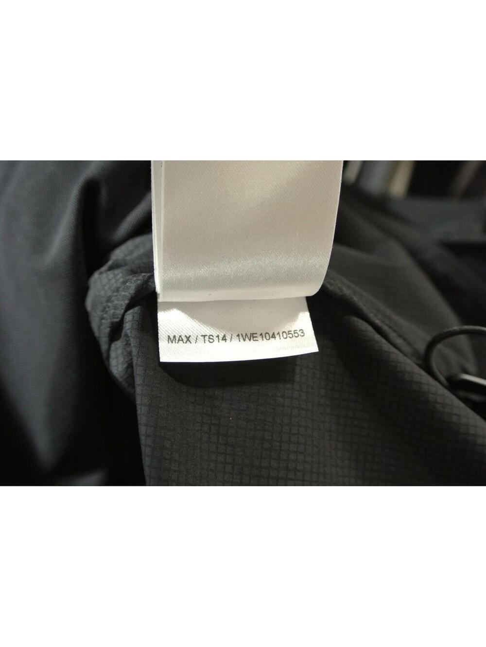 NWT, ON clouds Core Hooded Packable Running Jacket in black Sz L #T3886 - Picture 8 of 10